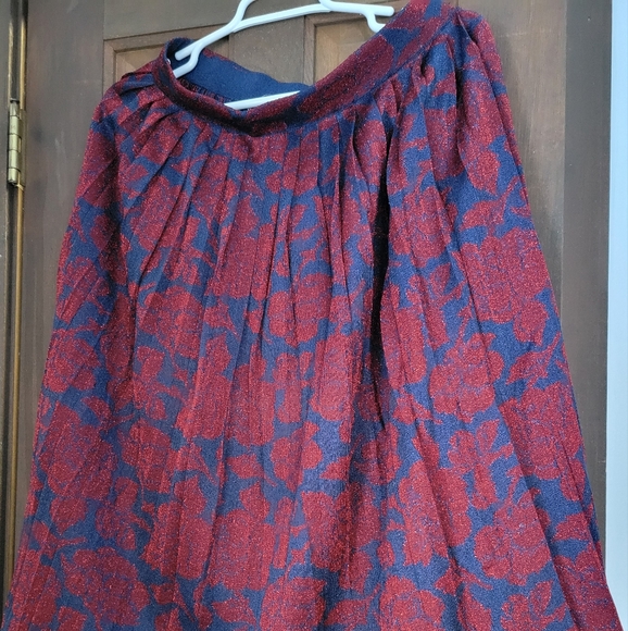 Club Monaco Metallic Floral Pleated Midi Skirt - Picture 2 of 3